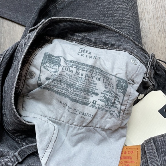 Levi’s 501 Black Distressed Skinny Jeans 27x28 - Picture 15 of 16